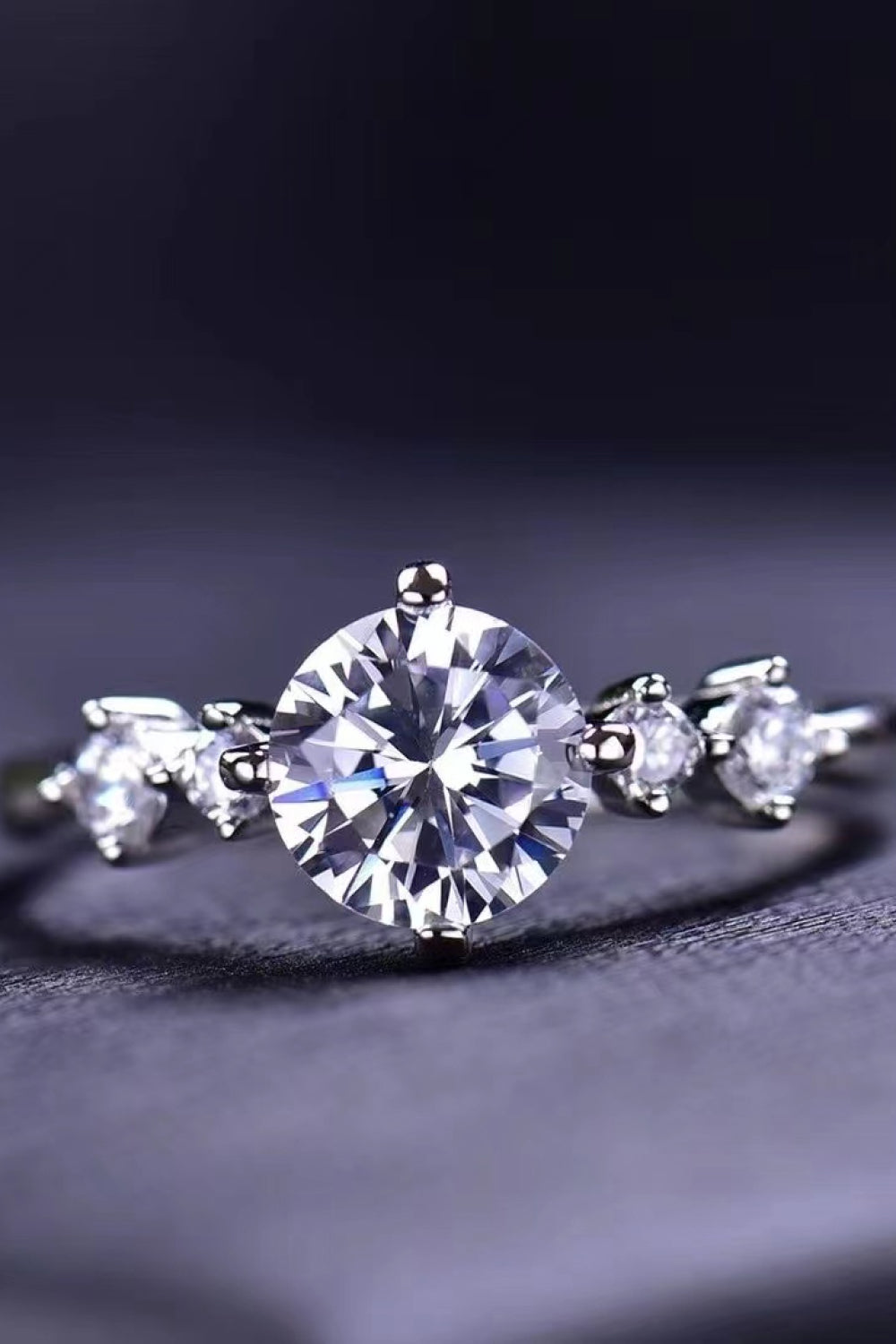 Something To See 1 Carat Moissanite Ring